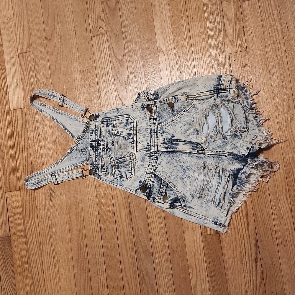 Jean short overalls size small